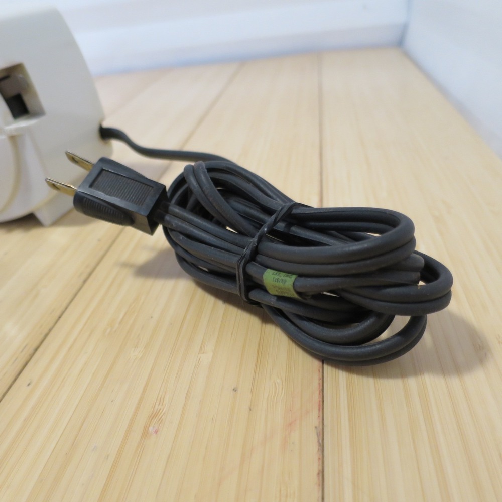 Vintage Intermatic Time-All Lamp & Appliance Timer Model A211-6 Tested & Working - Picture 3 of 8